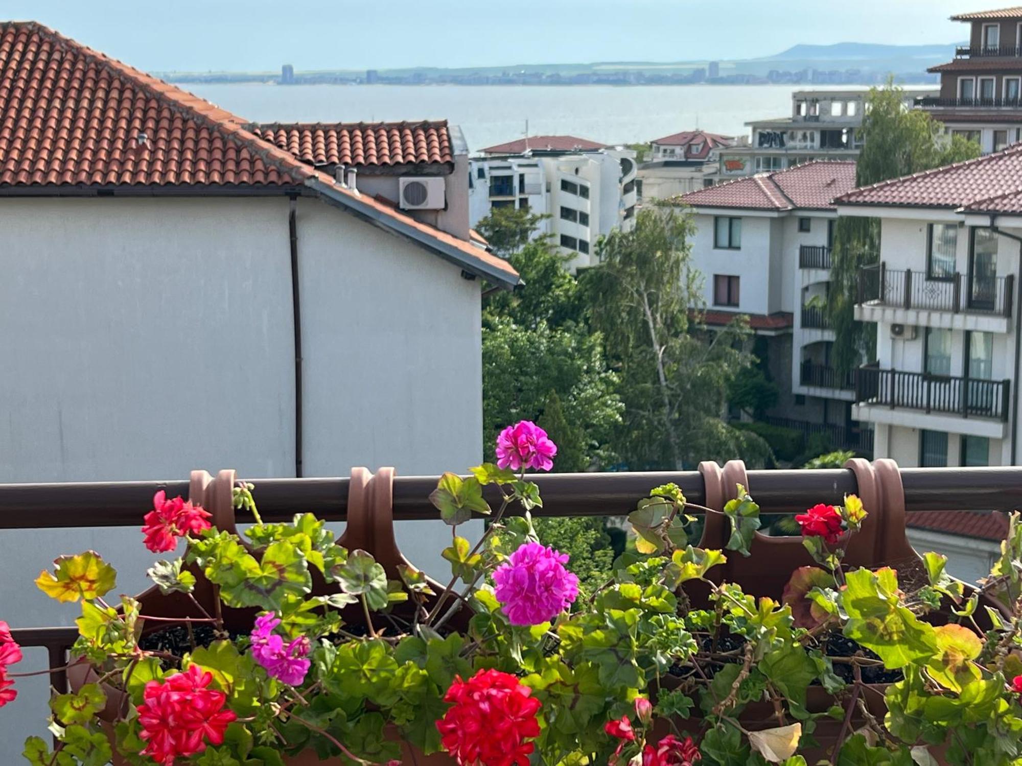 La Terrace Sea View Apartment Sveti Vlas Exterior photo